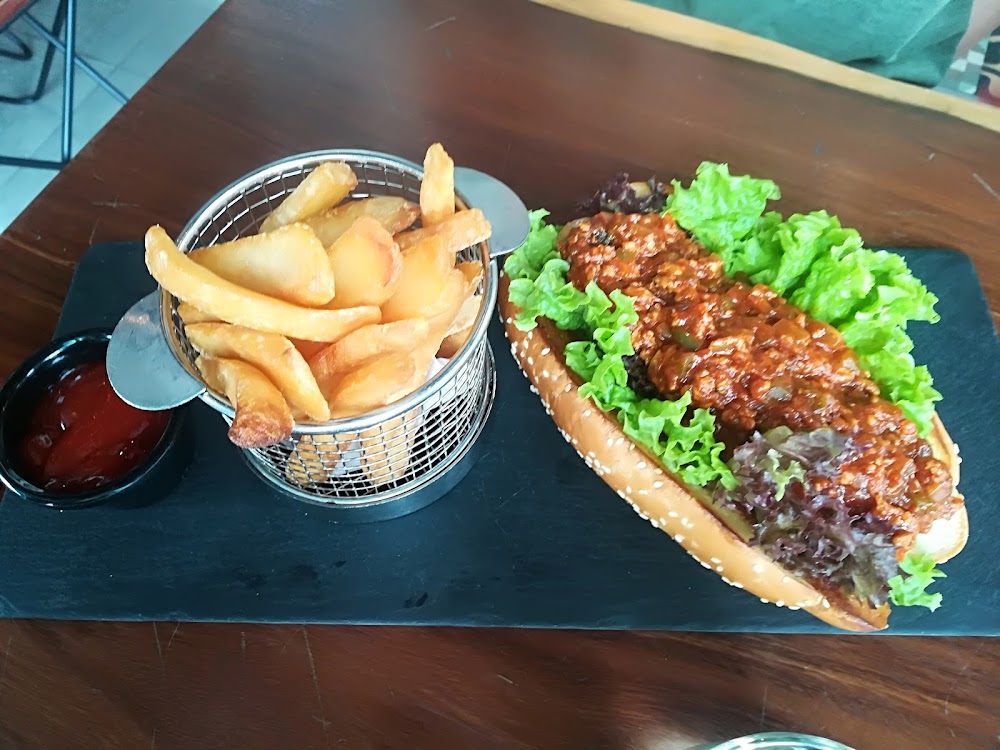 Walnut Bistro