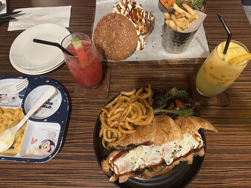Yop's Steak & Seafood
