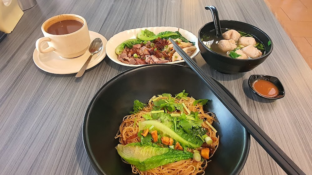 Uncle Xian Noodle House • 阿贤拉面館